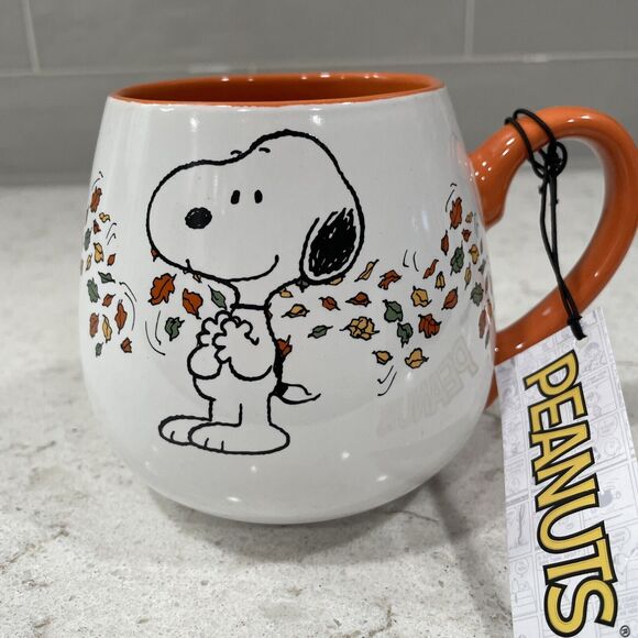 HAPPY FALL Snoopy In Leaves Peanuts Round Mug 16oz Thanksgiving Leaf Halloween - Picture 1 of 8